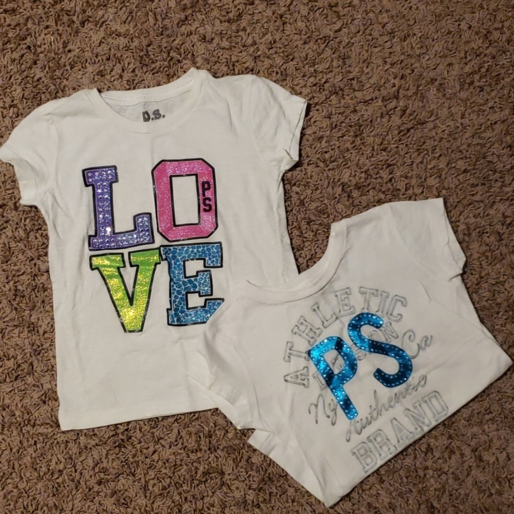 White Ts